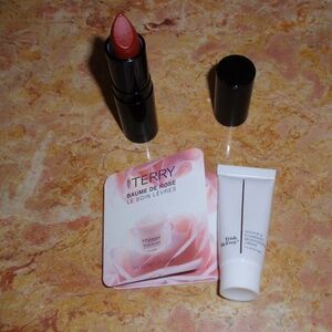Trish McEvoy Lip Color in Shade of Knock-Out New